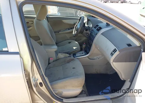 2010 Toyota Corolla Le z USA, uszkodzony, nr VIN 2T1BU4EE4AC379150